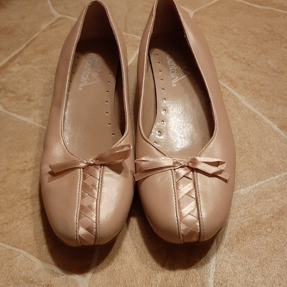 White Mountain Shoes - White Mountain Andrea Ballet Flat in ECU